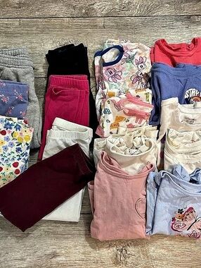 Girls Size 3T Bundle of Clothes-Bottoms,Tops,PJ’s